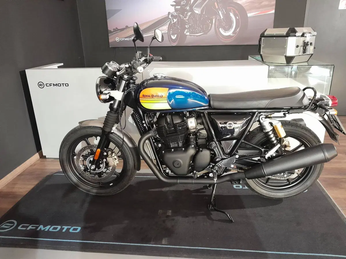 Royal Enfield Interceptor 650 (2021 - 26) (10)