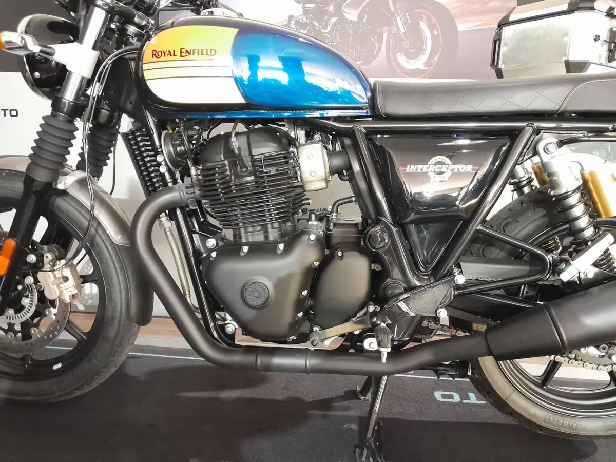 Royal Enfield Interceptor 650 (2021 - 26) (12)