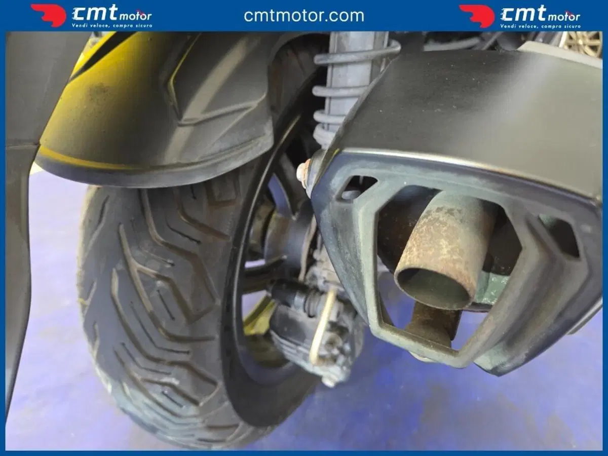 Kymco Downtown 350i ABS (2016 - 20) (11)