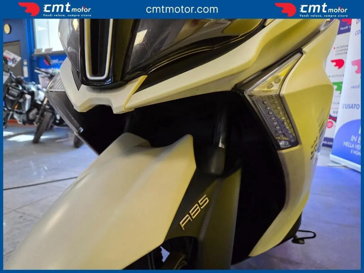 Kymco Downtown 350i ABS (2016 - 20) (12)