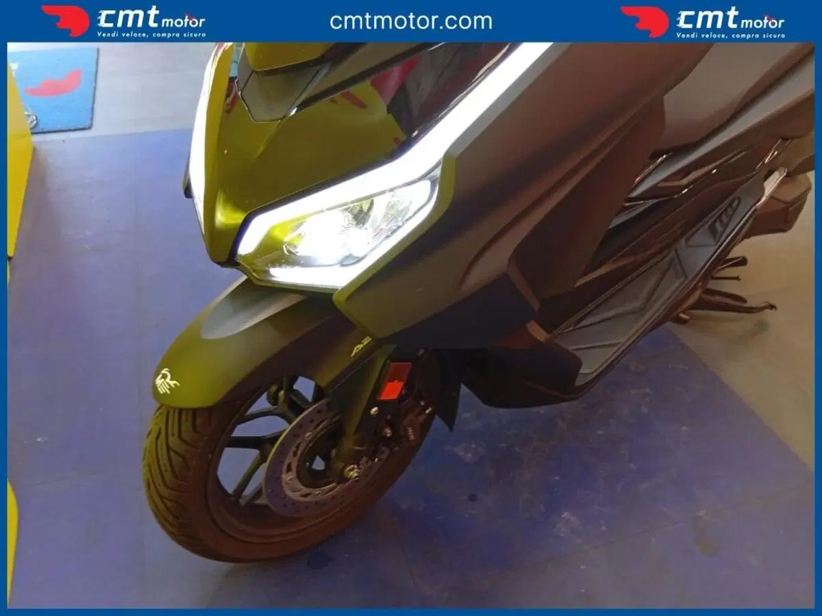 Honda Forza 350 Deluxe (2022 - 24) (12)