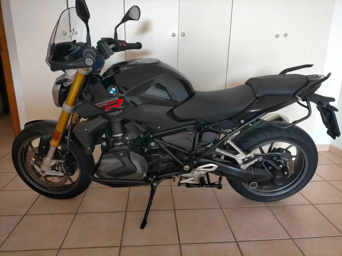 Bmw R 1250 R (2021 - 25) (2)