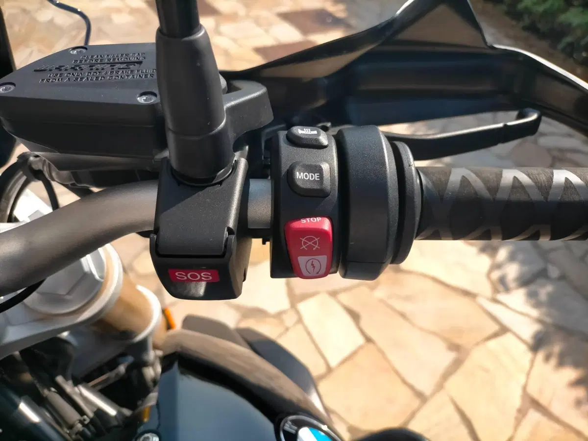Bmw R 1250 R (2021 - 25) (4)