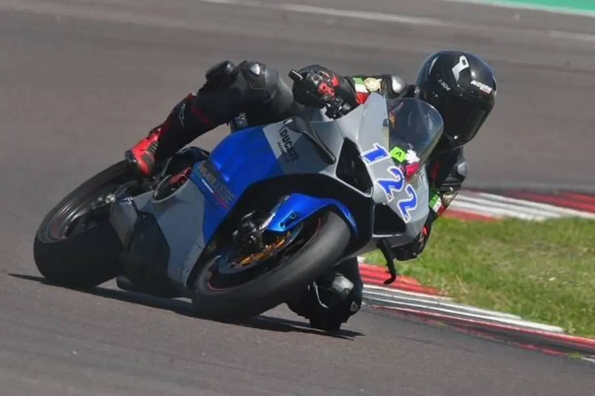 Ducati Panigale V4 S 1100 (2018 - 19) (8)
