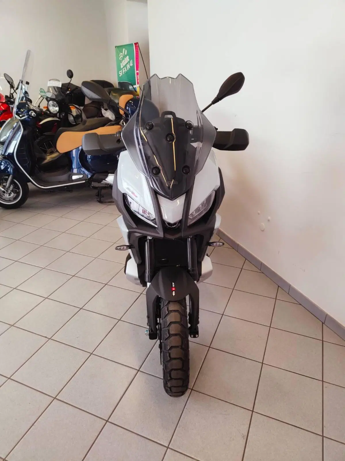 Aprilia SR GT 400 (2026) (7)