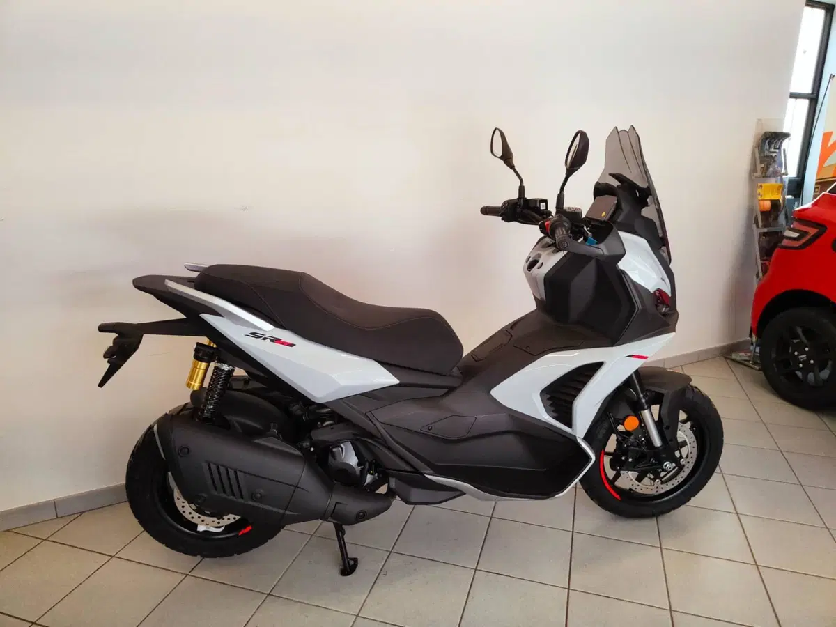 Aprilia SR GT 400 (2026) (8)