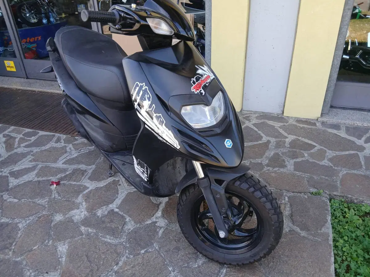 Piaggio Typhoon 50 (2018 - 20) (3)
