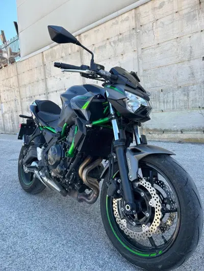 Kawasaki Z 650 (2021 - 24) usata