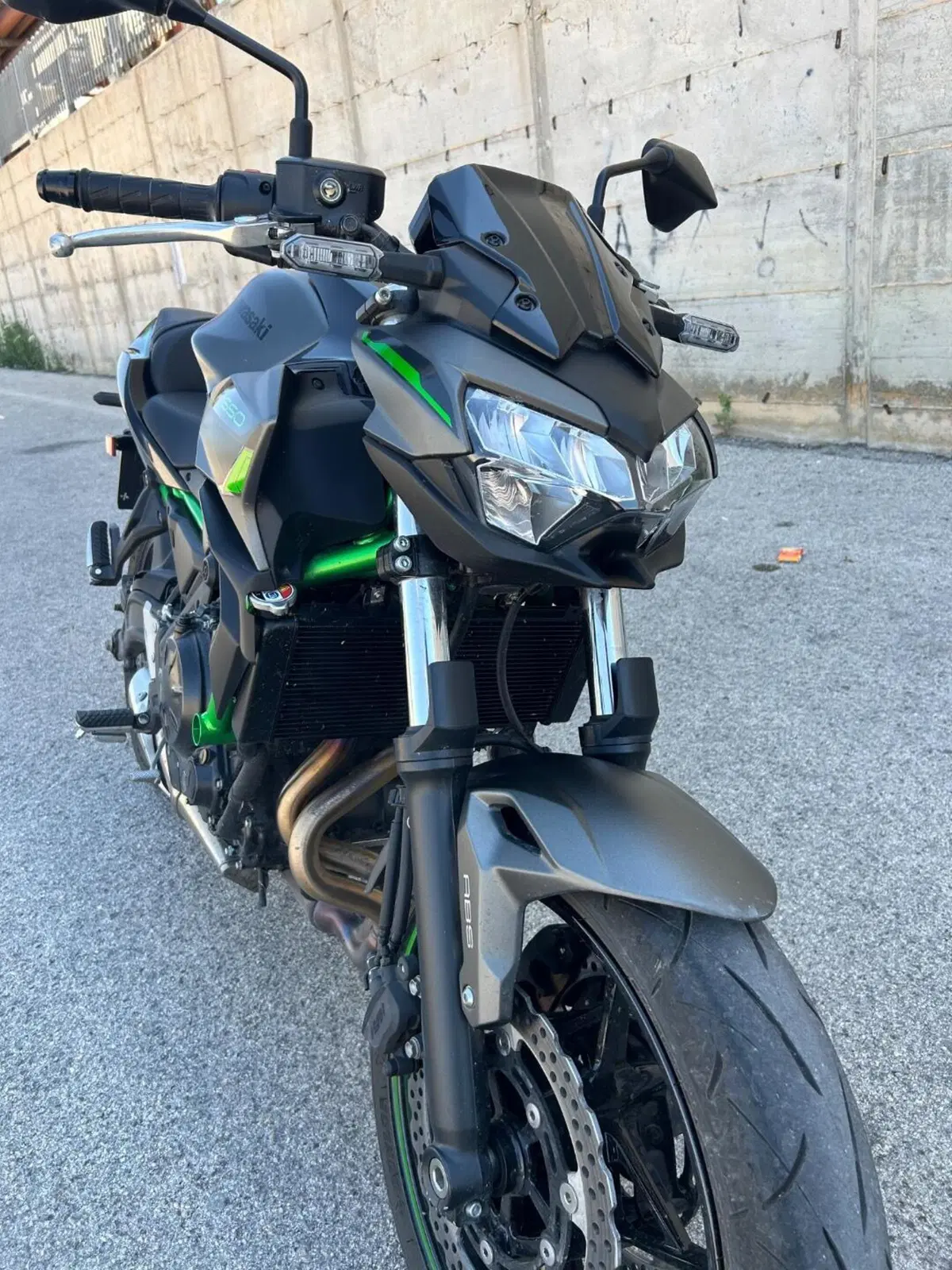 Kawasaki Z 650 (2021 - 24) (8)