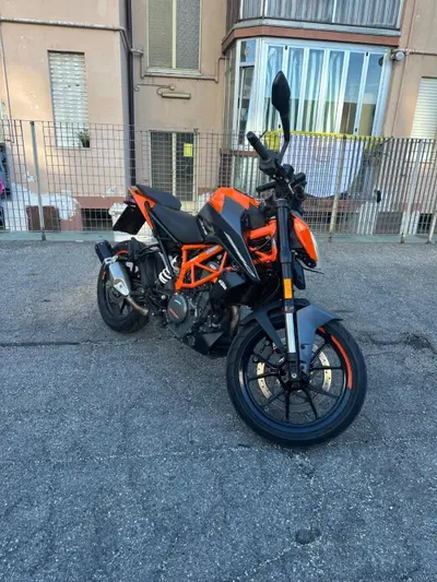 KTM 390 Duke (2021 - 23) usata
