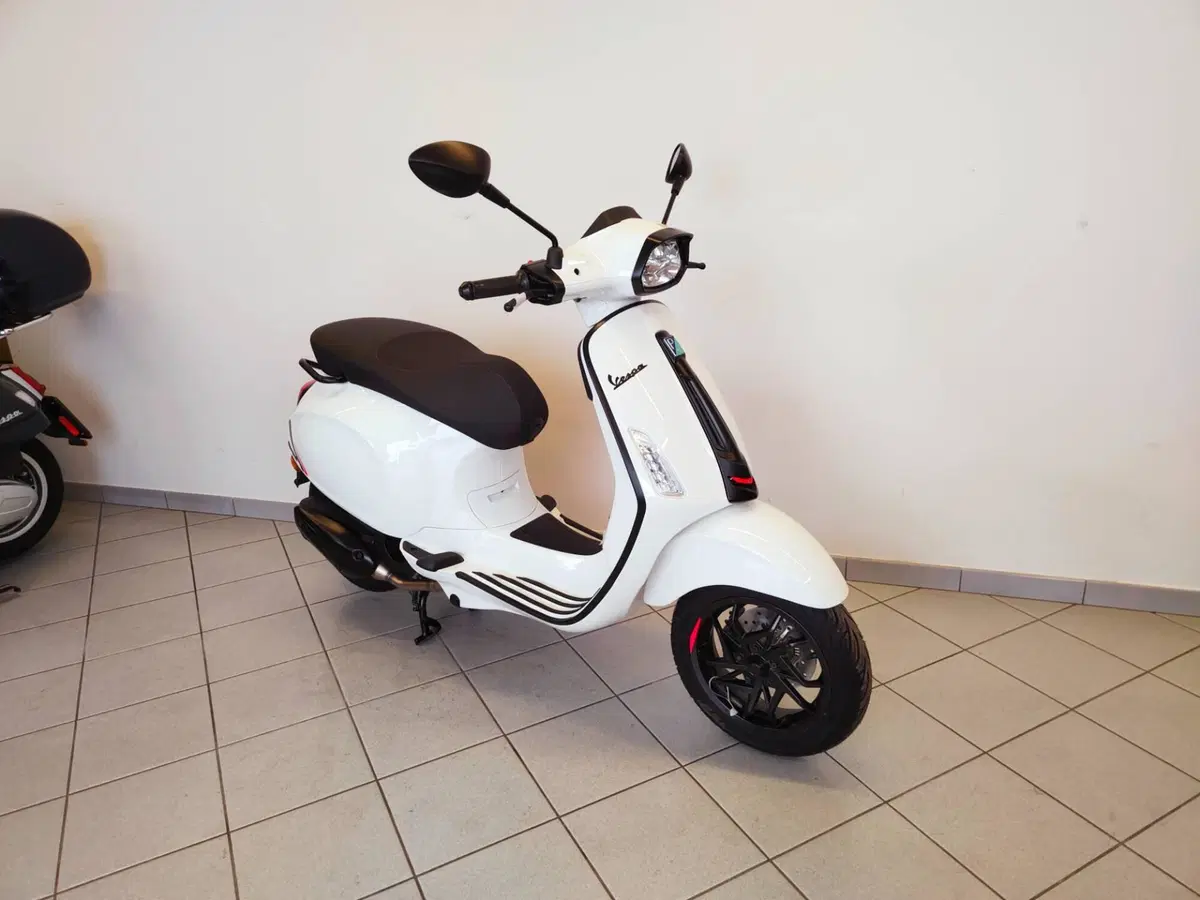 Vespa Sprint 125 S (2026) (9)