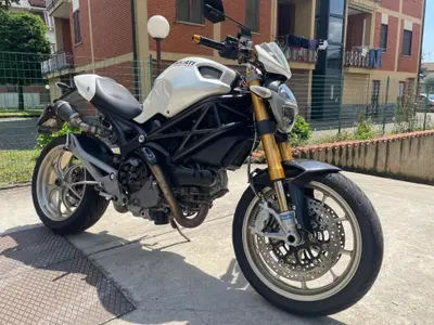 Ducati Monster 1100 S (2009-10) usata