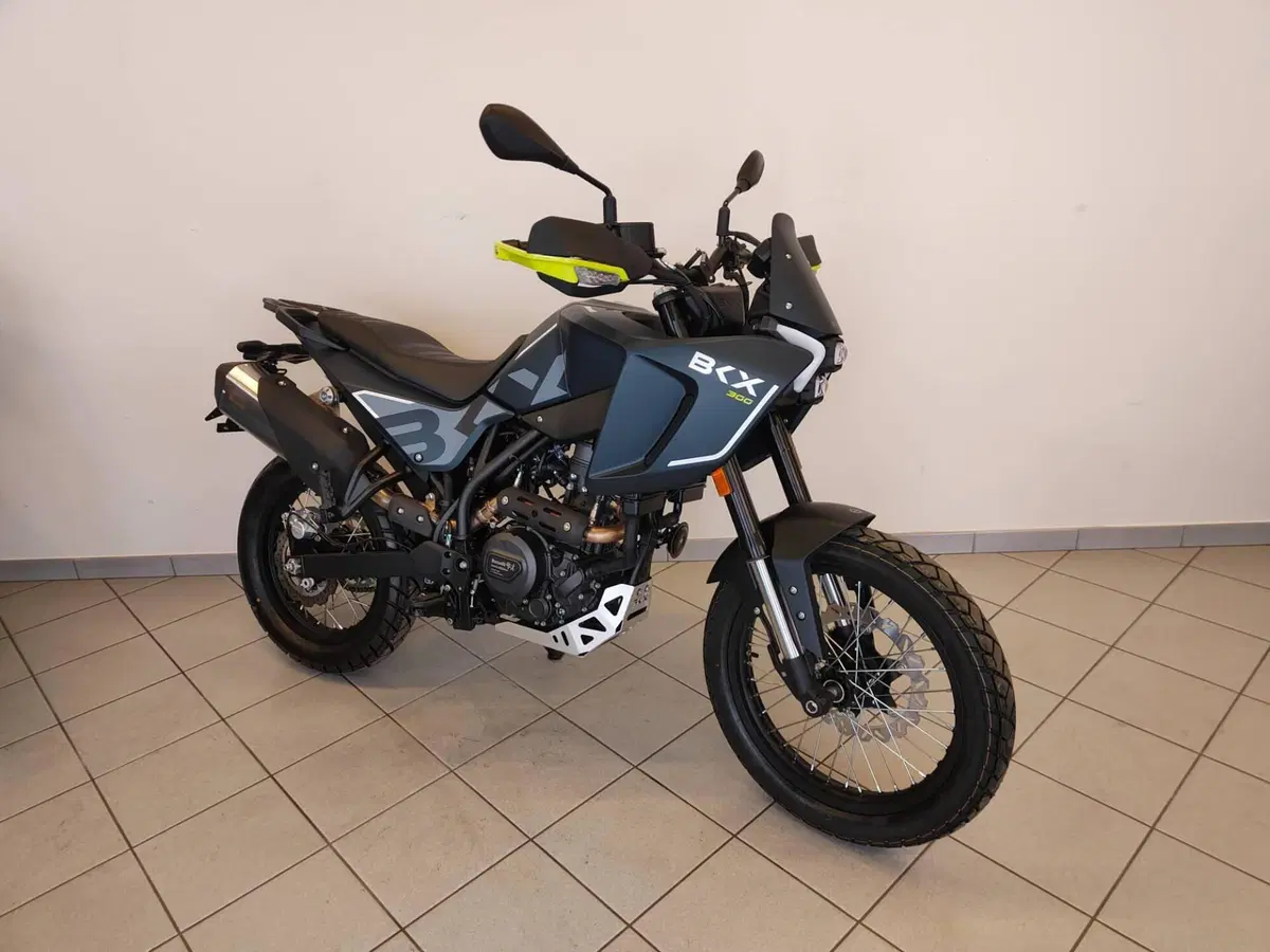 Benelli BKX 300 (2026)