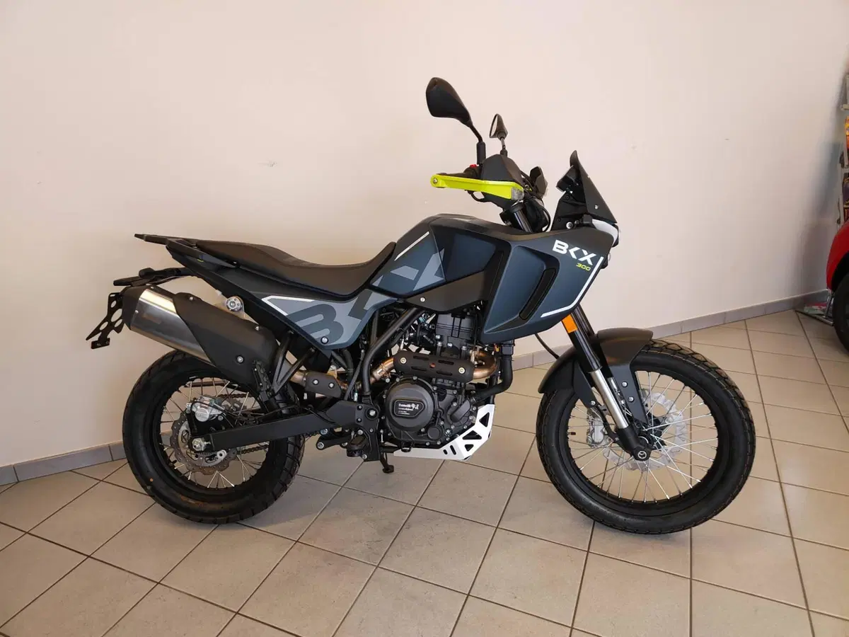 Benelli BKX 300 (2026) (6)