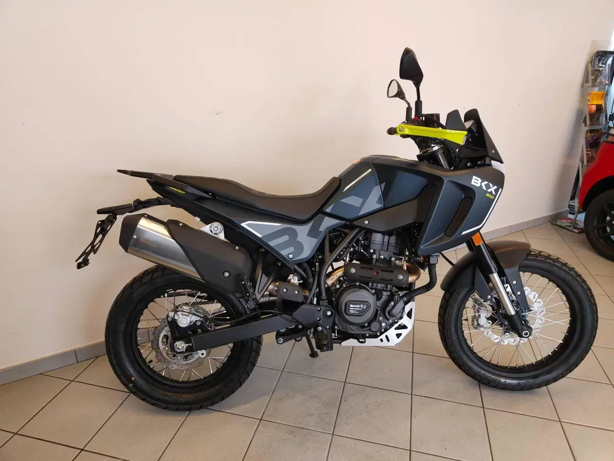 Benelli BKX 300 (2026) (7)