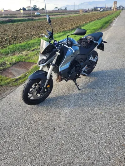 Honda CB 750 Hornet (2023 - 24) usata
