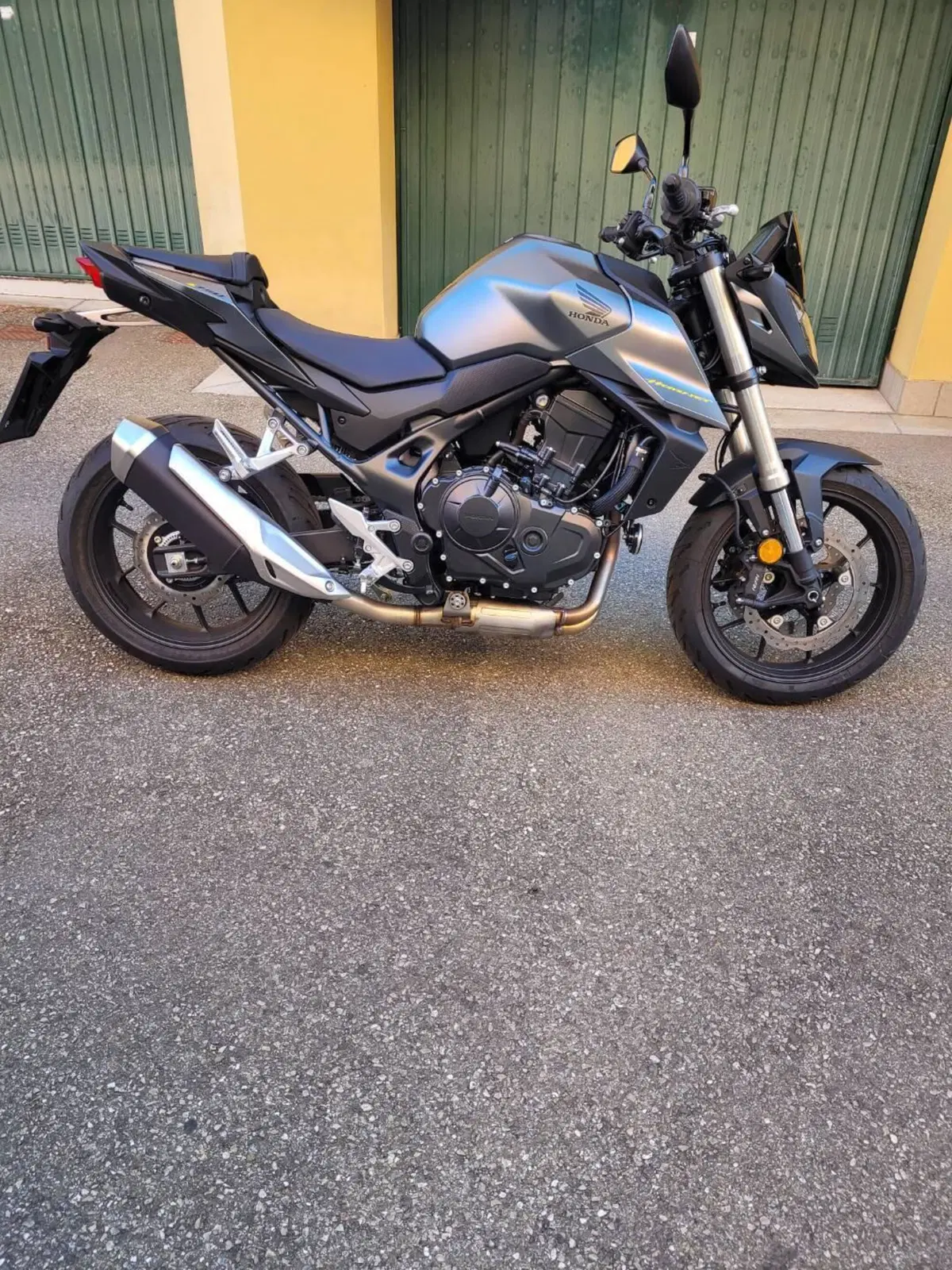 Honda CB 750 Hornet (2023 - 24) (6)