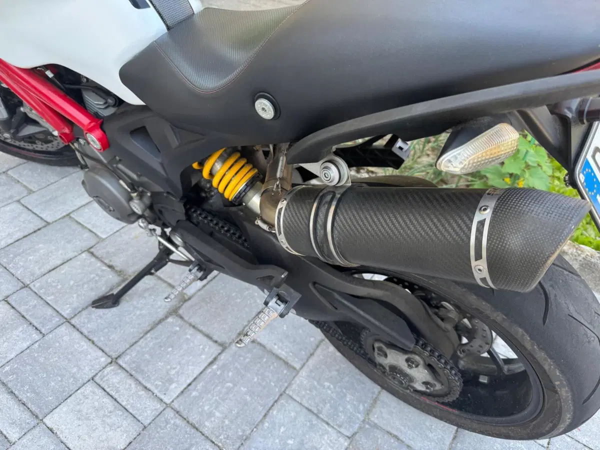 Ducati Monster 796 (2010 - 13) (2)