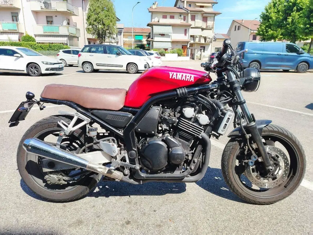 Yamaha FZS 600 Fazer (1998 - 01) (3)