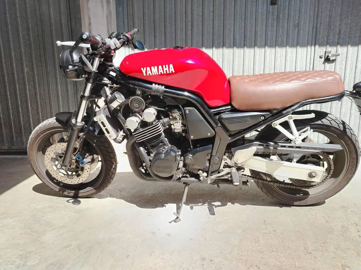 Yamaha FZS 600 Fazer (1998 - 01)