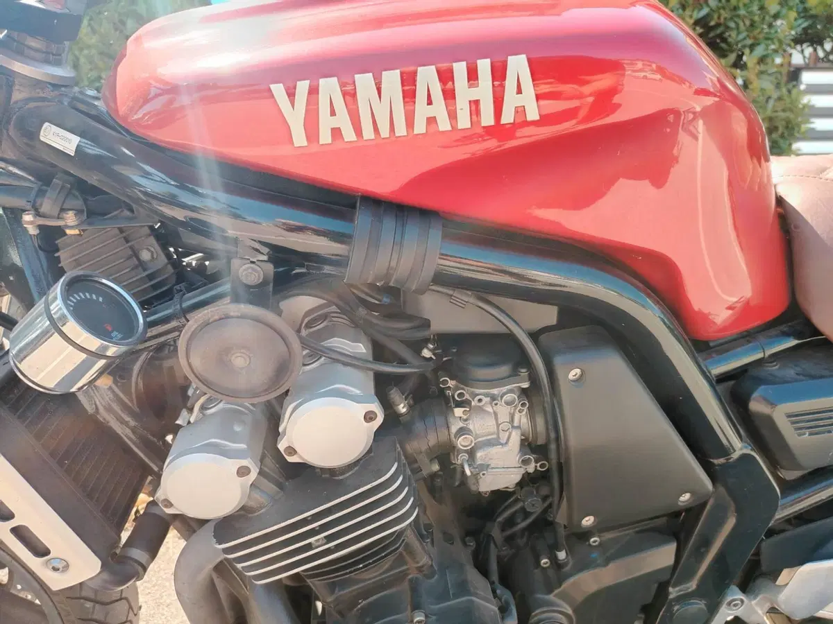 Yamaha FZS 600 Fazer (1998 - 01) (7)