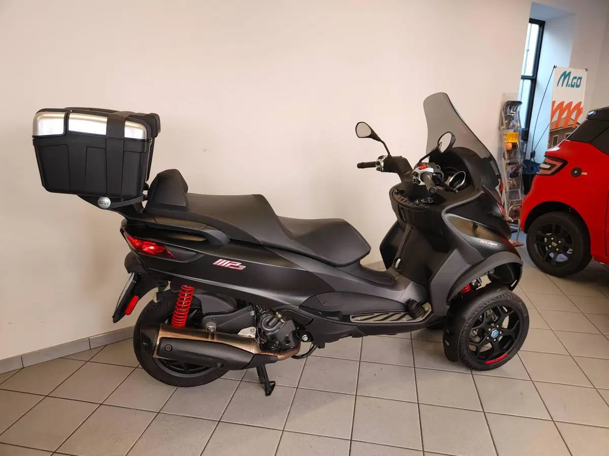 Piaggio Mp3 500 ABS Hpe Sport Advanced (2021 - 23) (4)