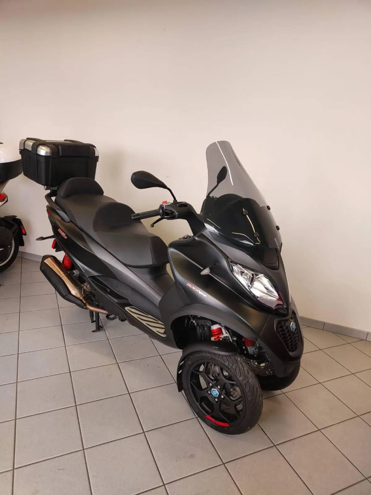 Piaggio Mp3 500 ABS Hpe Sport Advanced (2021 - 23) (5)