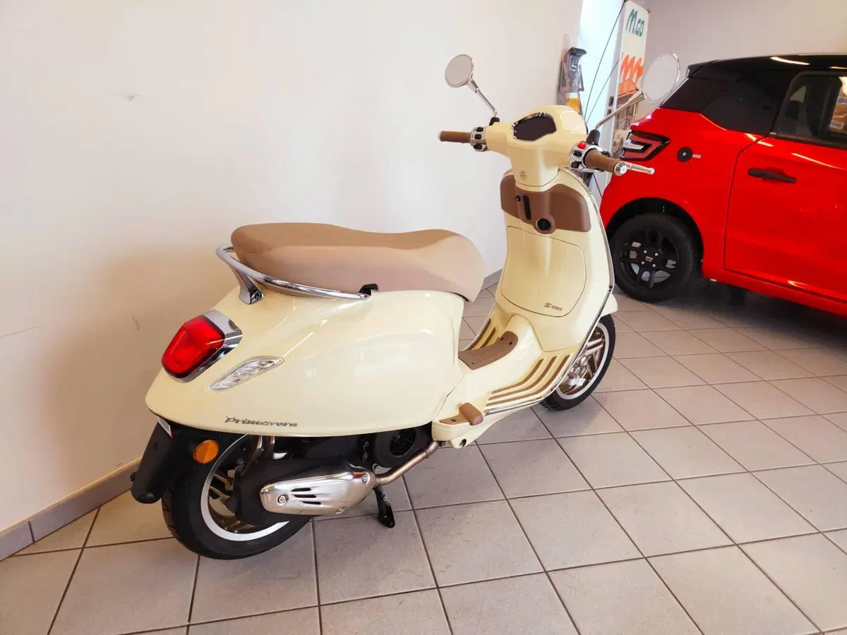 Vespa Primavera 125 S (2026) (9)
