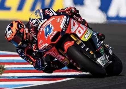 Moto2: Ortola vince su Alonso con un sorpasso all'ultima curva! Completa il podio Salac [CLASSIFICA]
