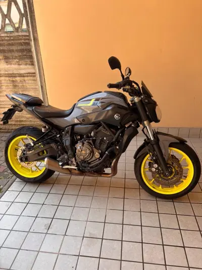 Yamaha MT-07 (2014 - 16) usata