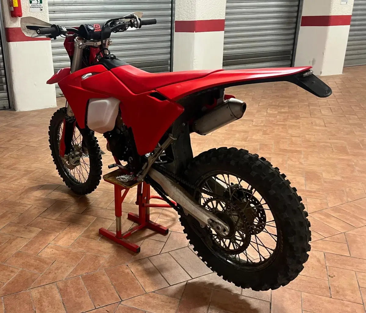 GASGAS EC 125 (2025) (7)