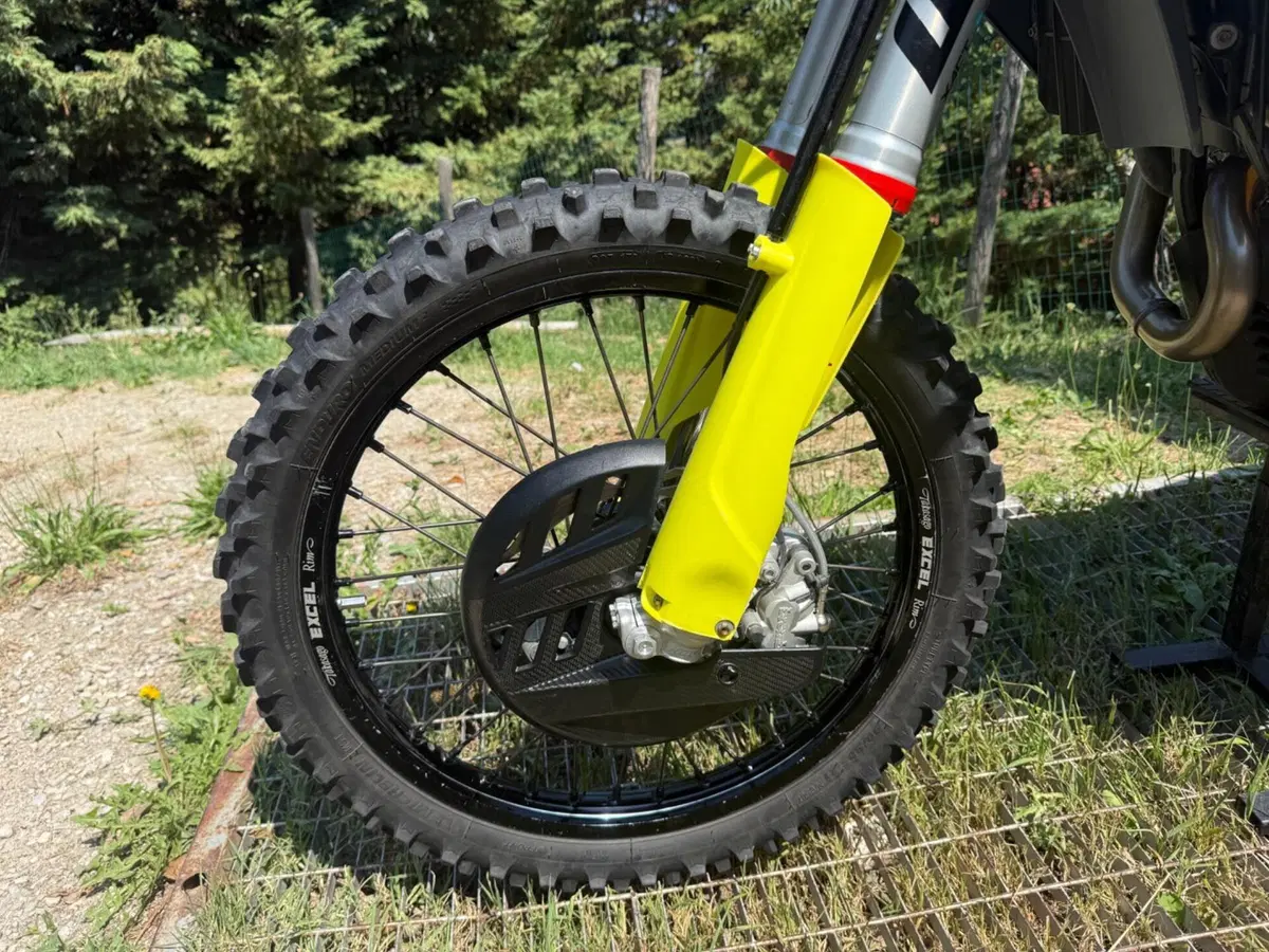 Husqvarna FE 350 Pro (2024) (11)