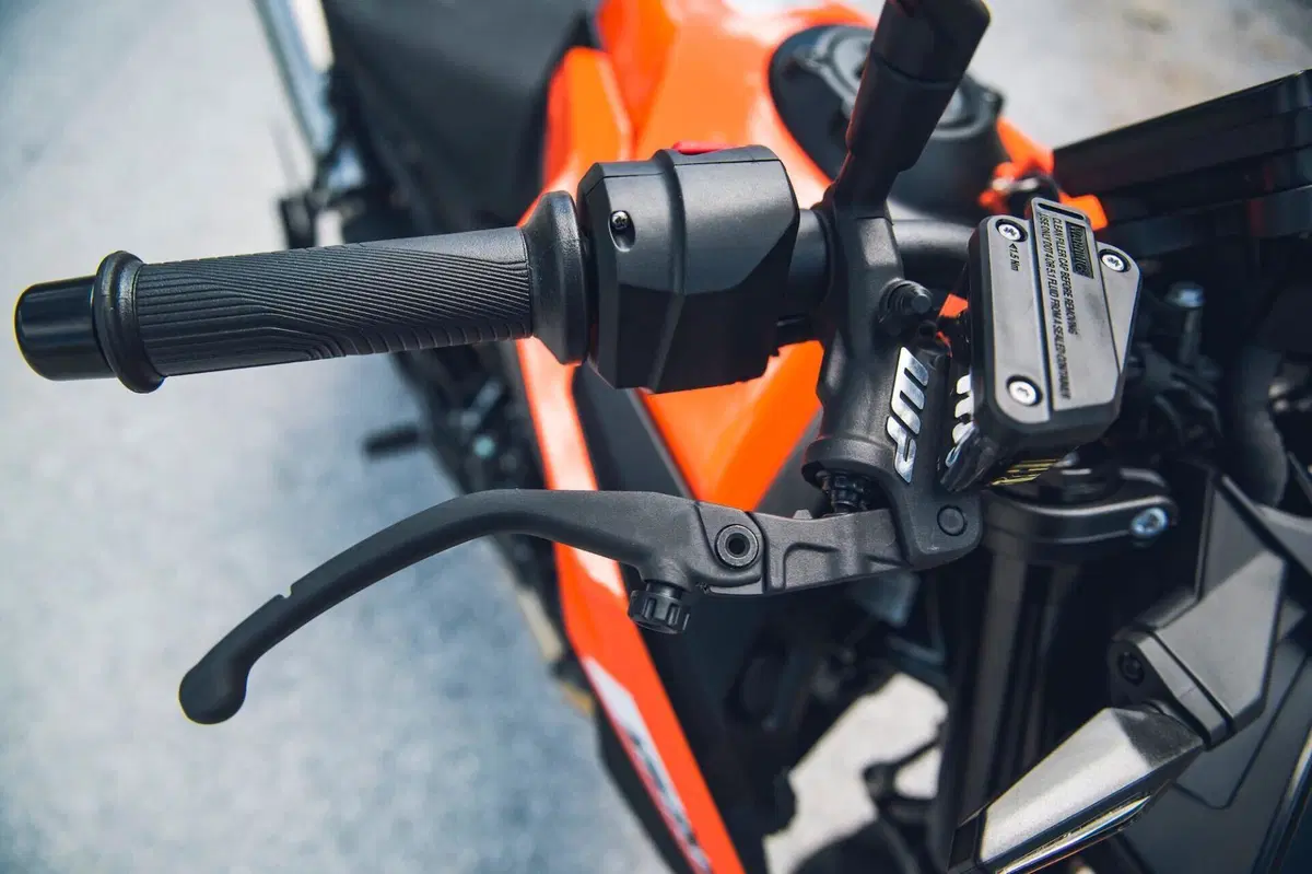 KTM 790 DUKE (8)