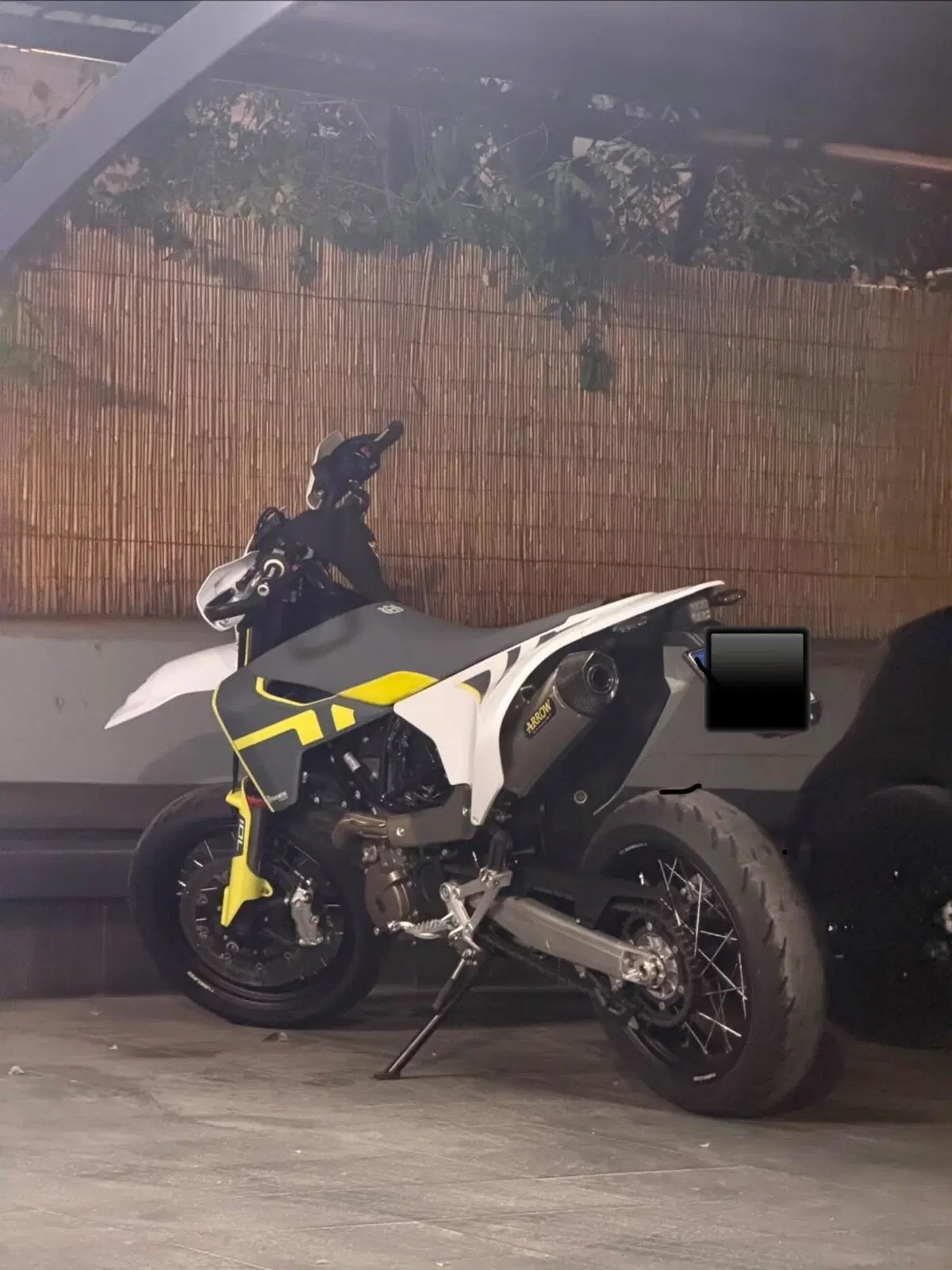 Husqvarna 701 Supermoto (2022) (5)