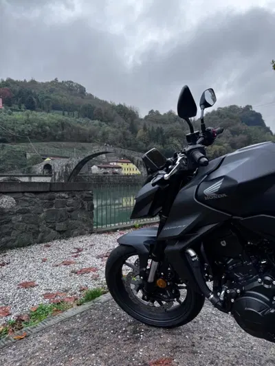Honda CB 750 Hornet (2025) usata