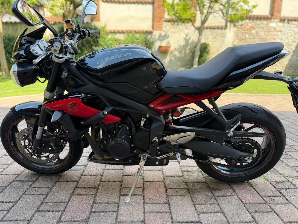 Triumph Street Triple R ABS (2013 - 17) (2)