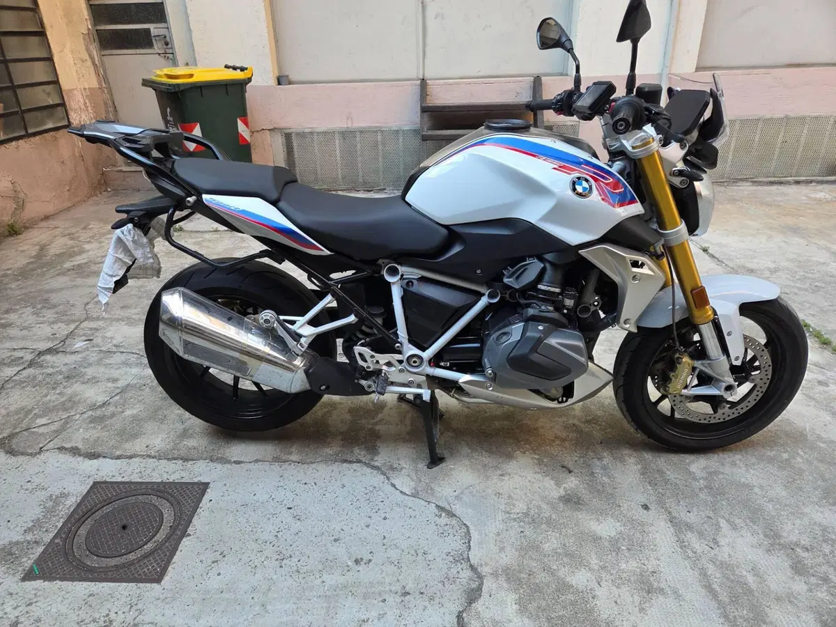 Bmw R 1250 R (2021 - 25) (3)