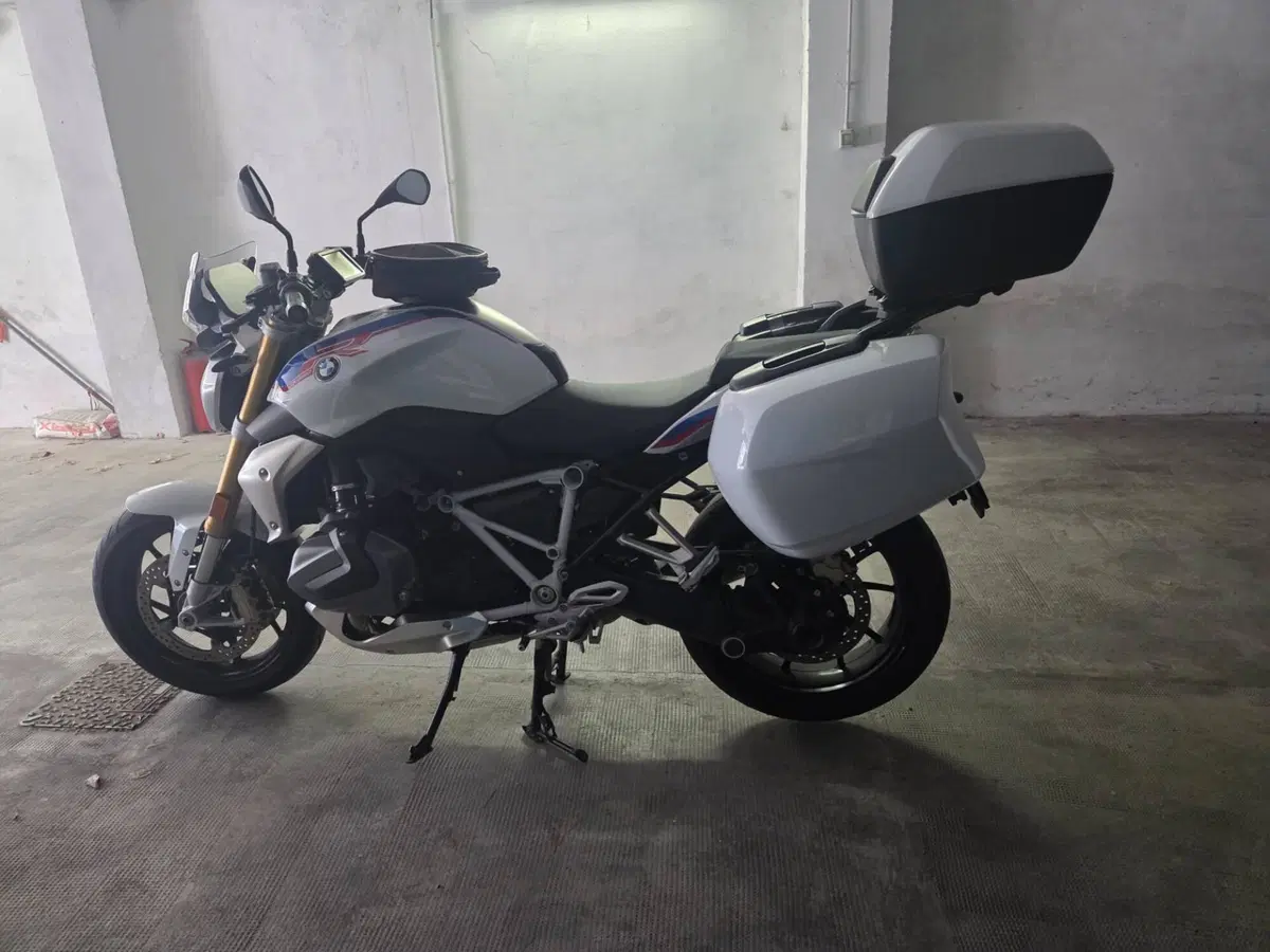 Bmw R 1250 R (2021 - 25) (8)