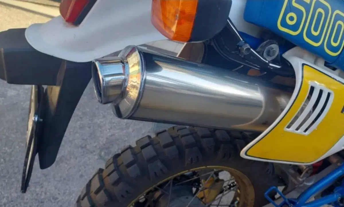 Suzuki DR 600 S (1985 - 90) (4)