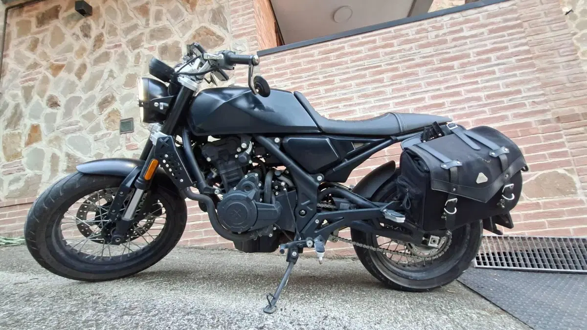 Brixton Motorcycles Crossfire 500 (2021 - 25) (4)