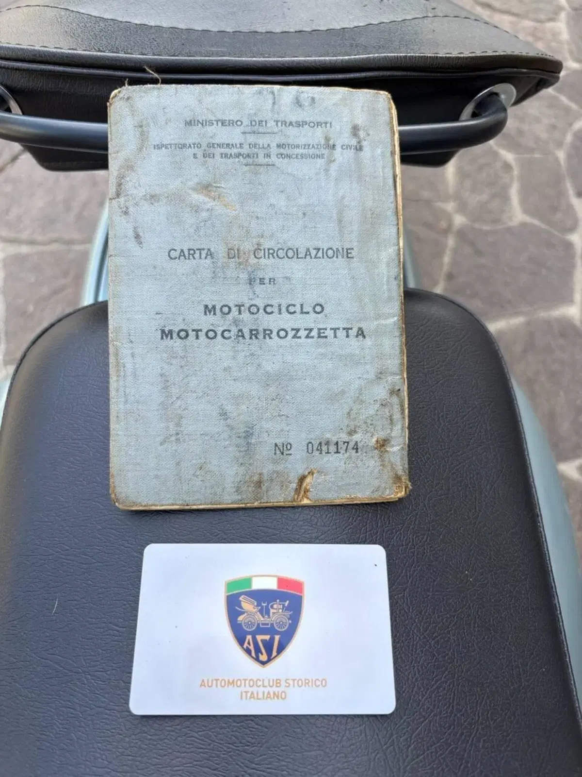 Piaggio VESPA 150 (VBA1T) (10)