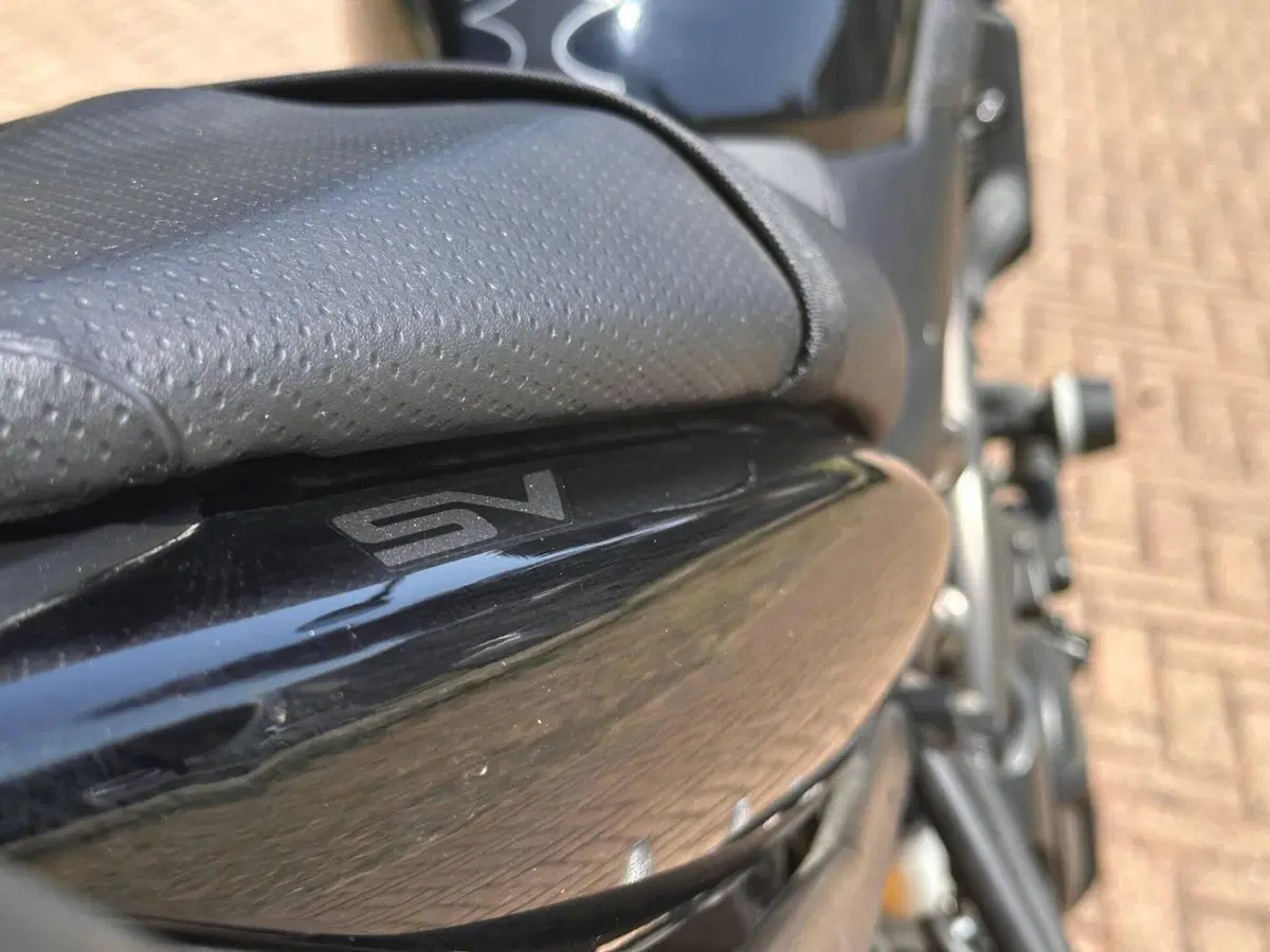 Suzuki SV650 (2021 - 24) (9)