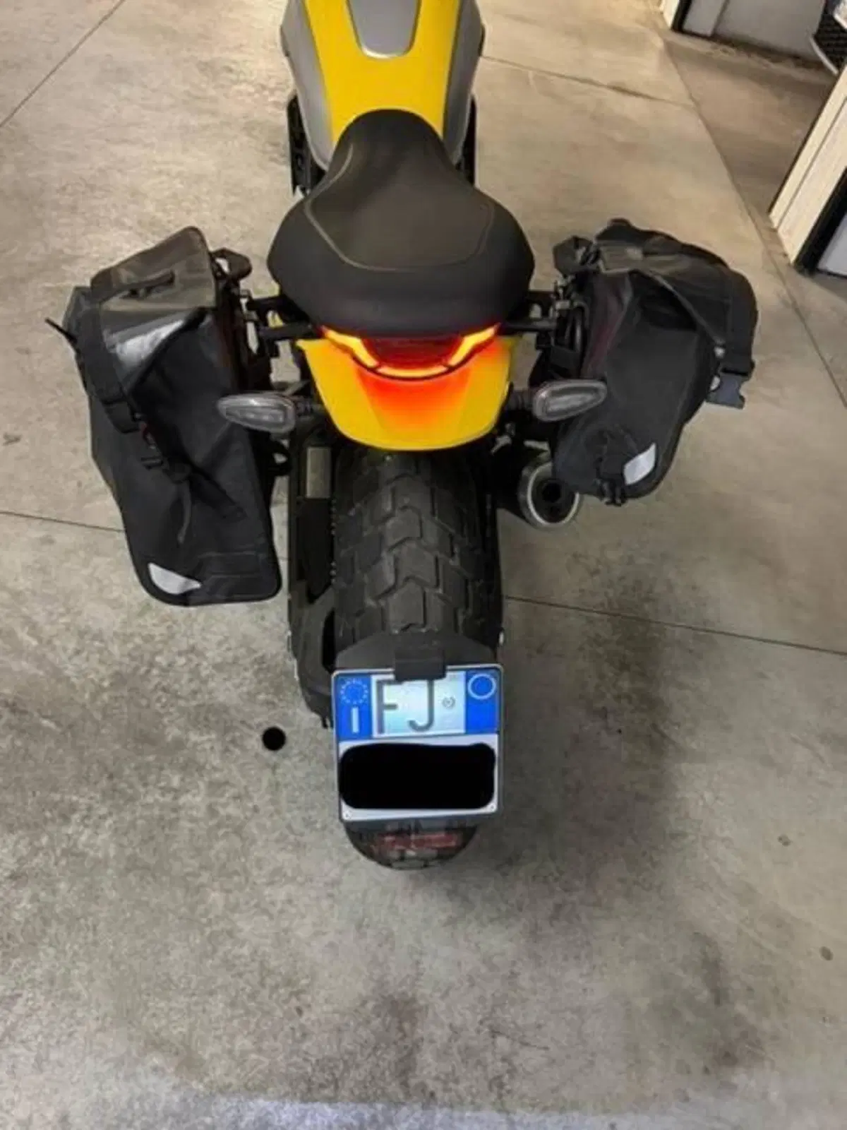 Ducati Scrambler 800 Icon (2023 - 24) (4)