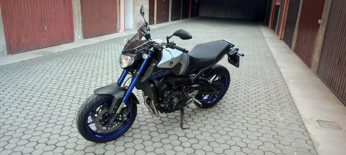 Yamaha MT-09 ABS (2016) (2)