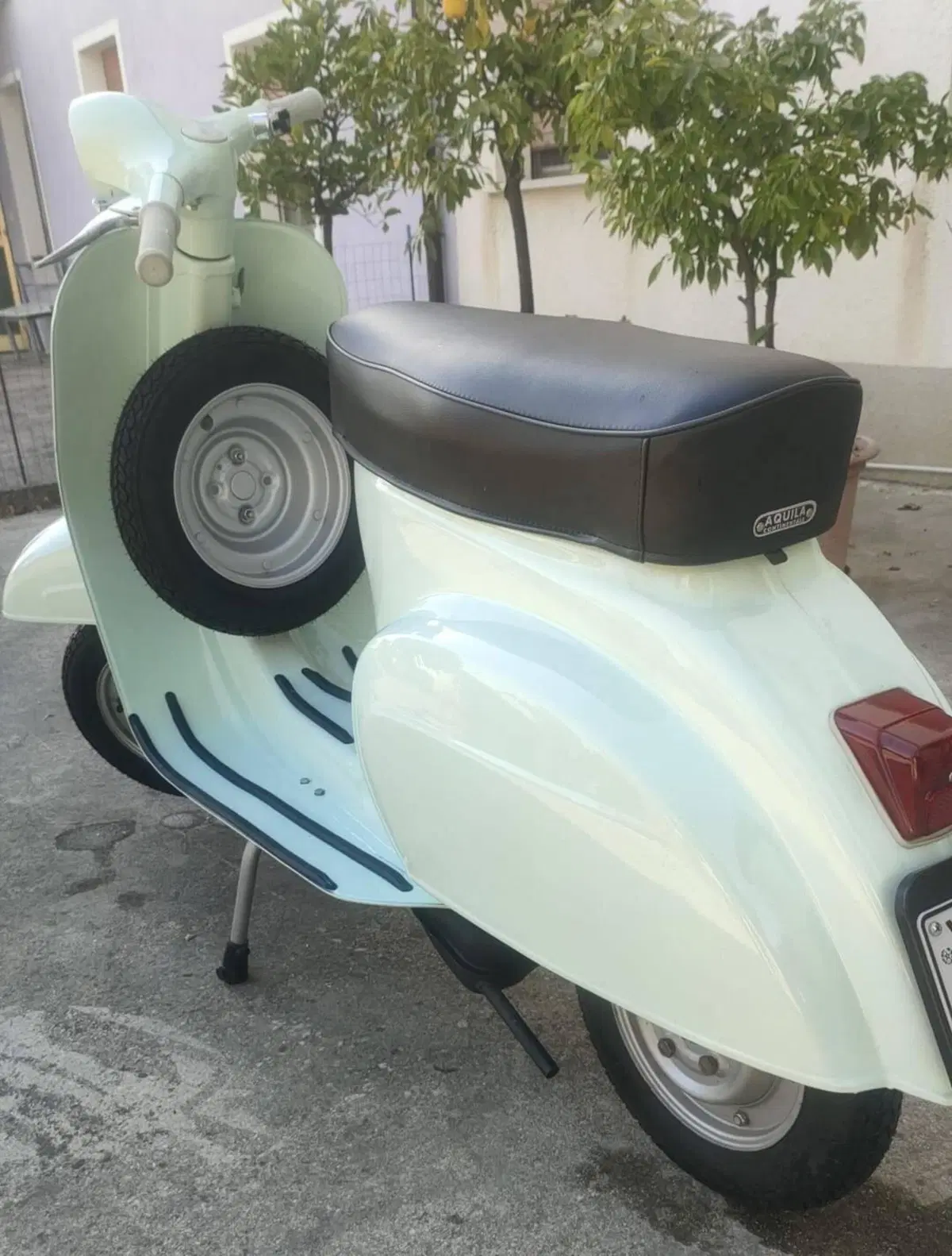 Piaggio Vespa 50 N (4)