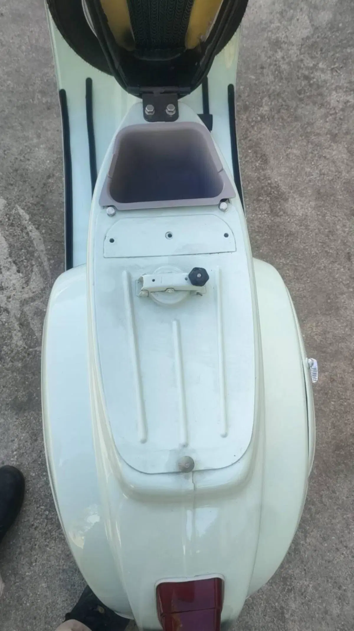 Piaggio Vespa 50 N (8)