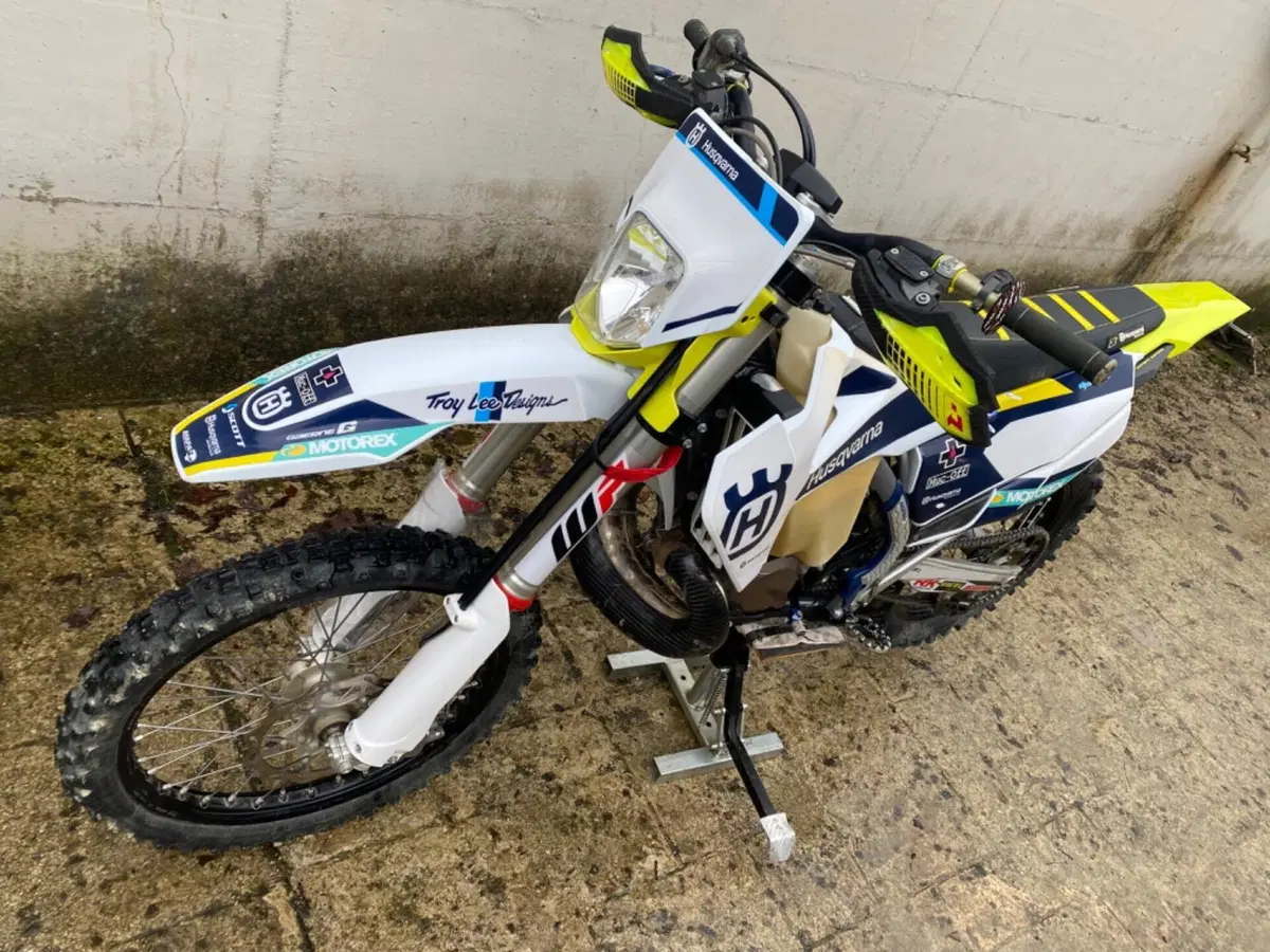 Husqvarna TE 300i (2022)