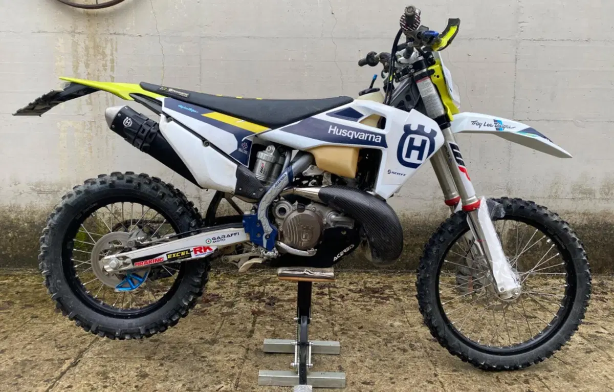 Husqvarna TE 300i (2022) (3)