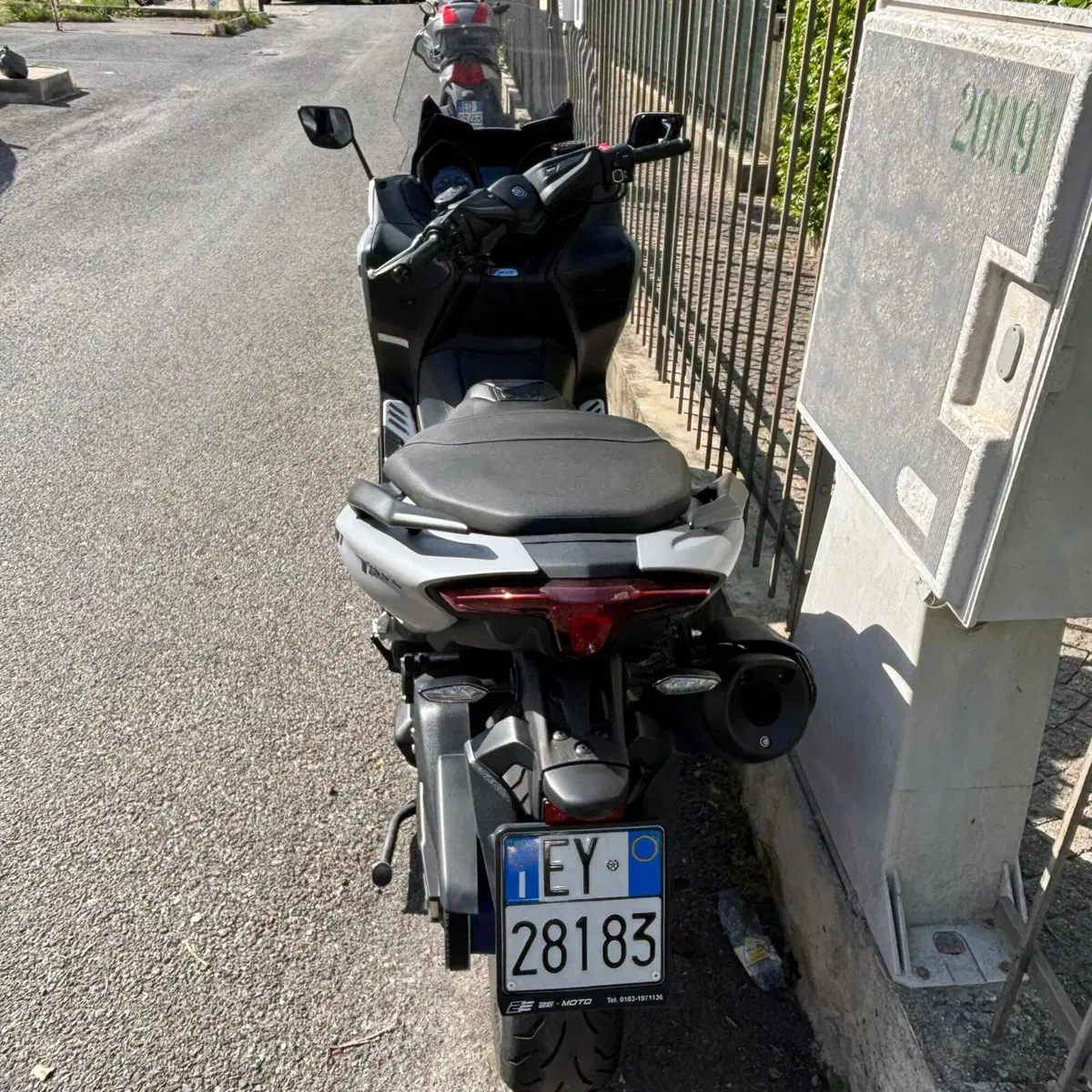 Yamaha T-Max 560 (2022 - 24) (4)