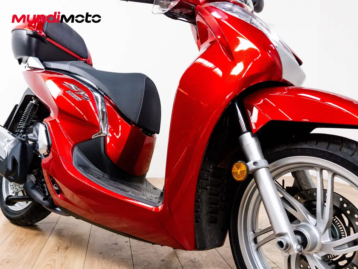 Honda SH 300 i ABS (2013 - 14) (5)